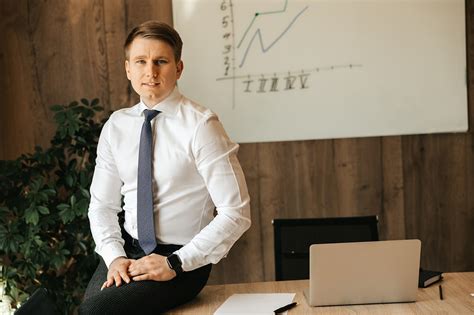 Какие факторы влияют на зарплату билдеров