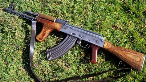 Особенности автомата металл АК-47