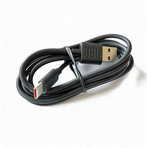 Шаг 3: Подключите кабель к JBL Flip 5