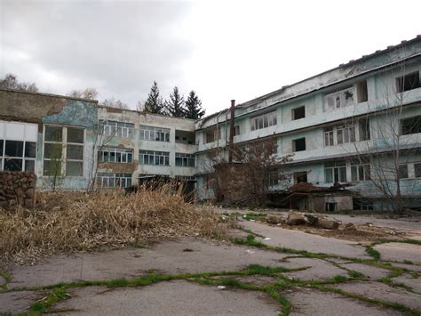 Заброшенный госпиталь (Strawberry)