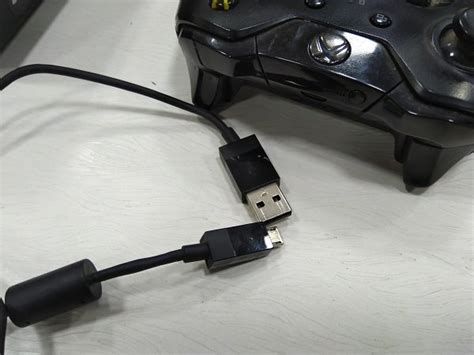 Подключите USB-накопитель к Xbox One