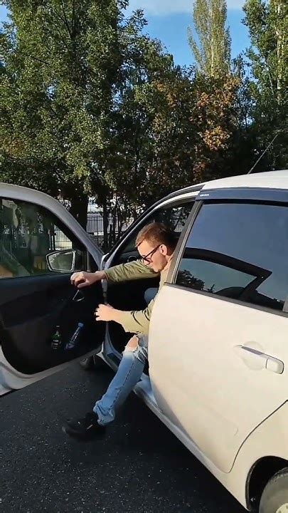 Садитесь в машину