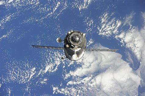 Что такое обломки космического корабля и зачем они нужны