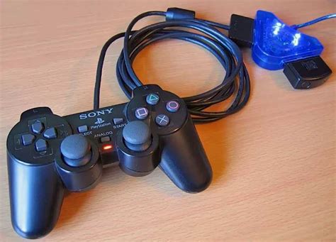 Шаг 2. Подключите шнур USB руля к PS3