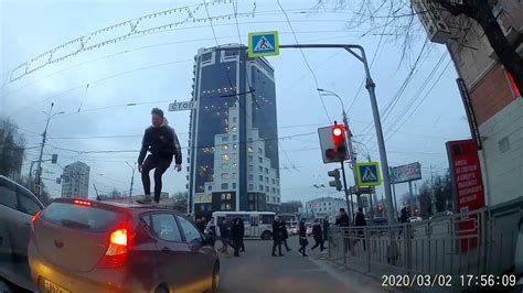 Шестой уровень: Бег по крышам