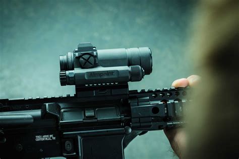 Aimpoint CompM4