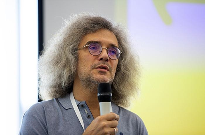 Константин Северинов