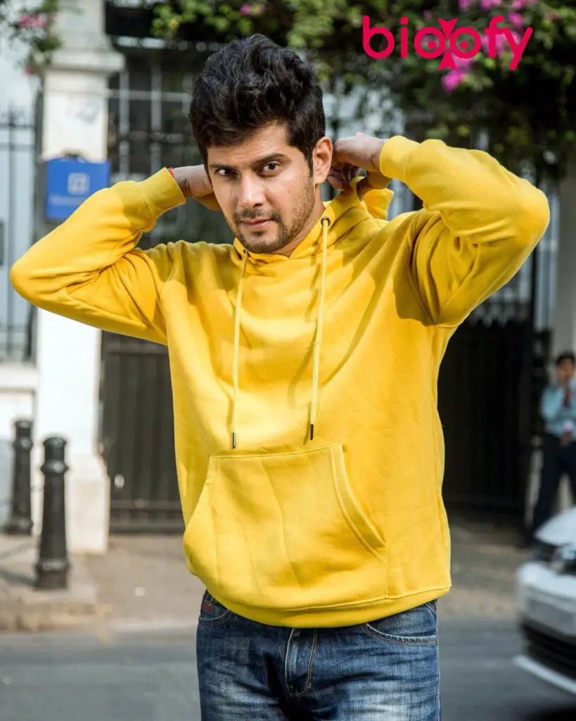 Amar upadhyay hot