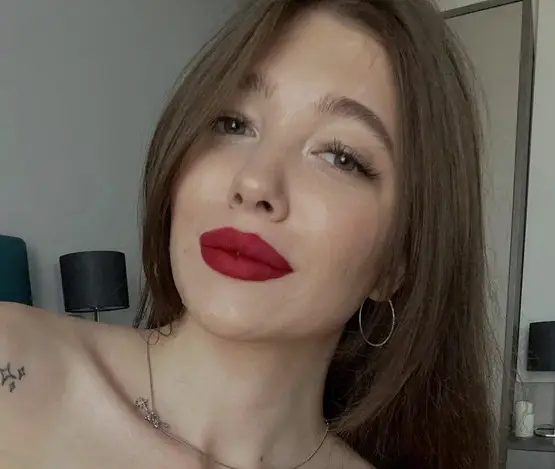 Vallery Ray 3 Vallery Ray 1